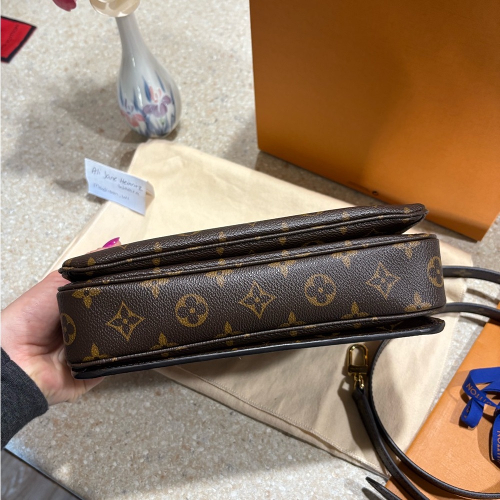 🩷sold🩷Louis Vuitton Pochette Métis Monogram - Picture 6 of 15